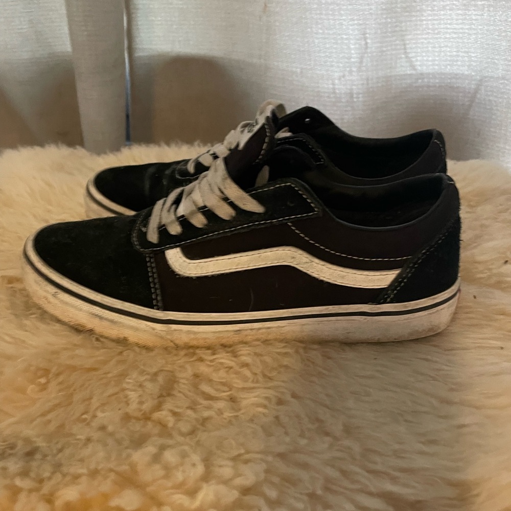 VANS youth 7 classic sneaker